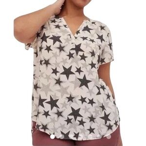 Torrid - Women's Star Print V-Neck Top - Size 2X